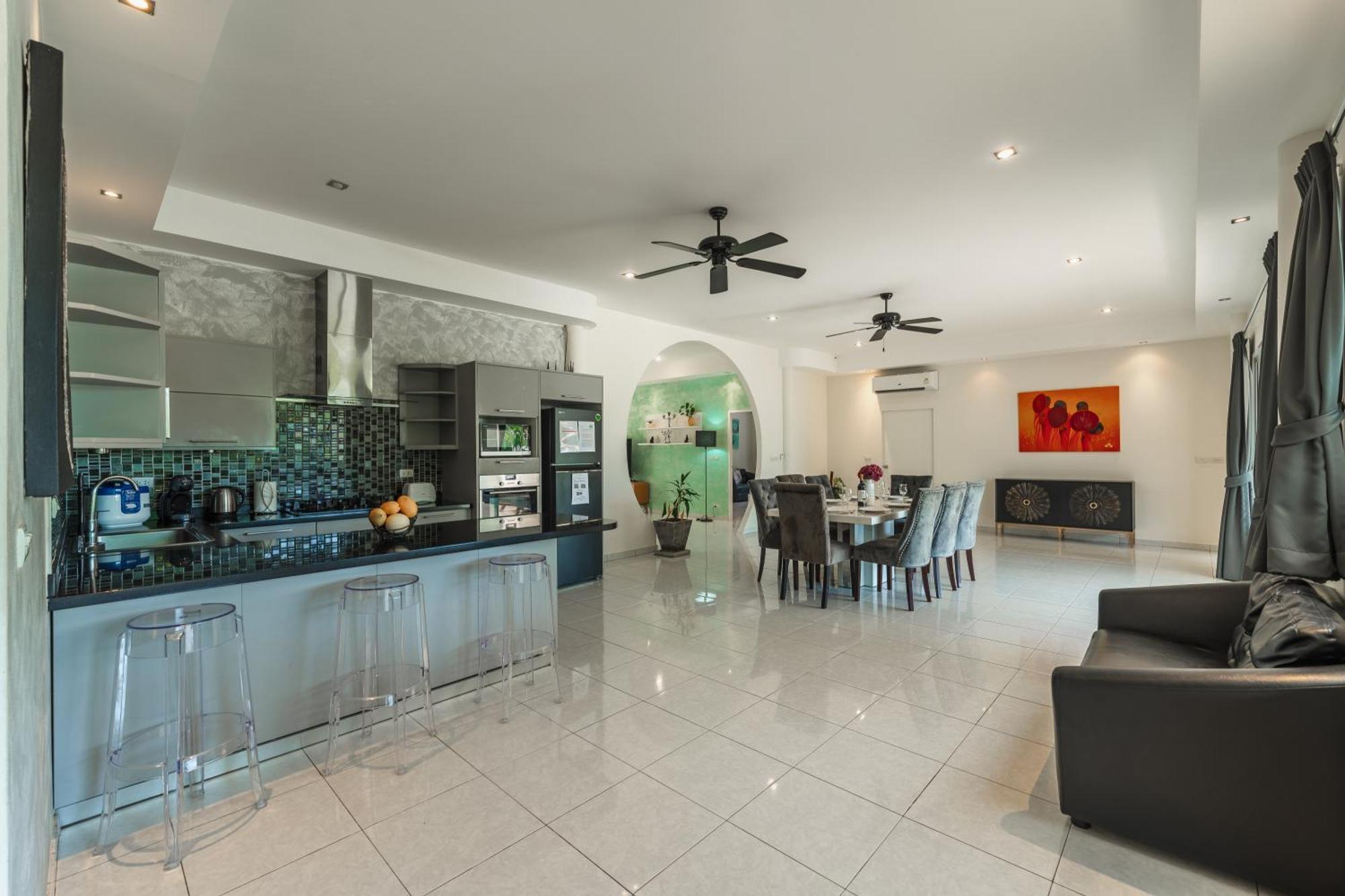 Grand 5Br Pool Villa Sea La Vie Rawai Exterior photo